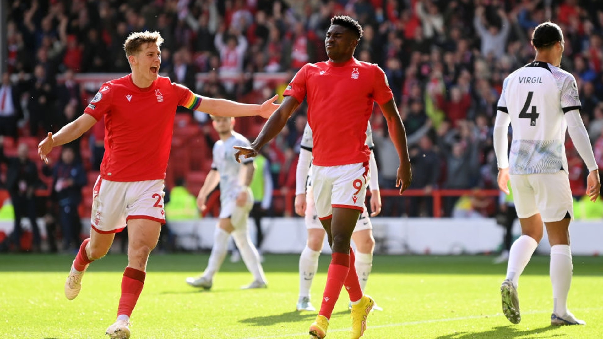 其背后复杂 其背后复杂